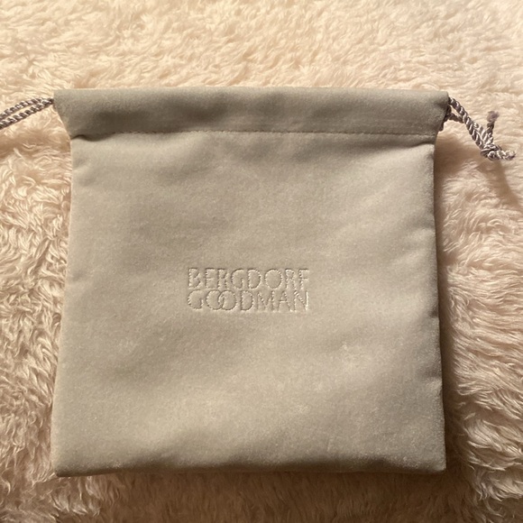 KJL Kenneth Jay Lane clip on earrings black - Picture 7 of 7